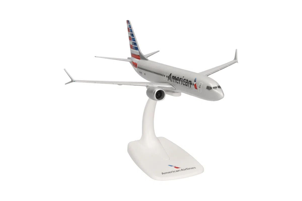 Herpa aereo Snap-Fit in miniatura American Airlines Boeing 737 Max 8 - N306RC, miniatura in scala 1:200, pezzo da collezione, modello con base, plastica