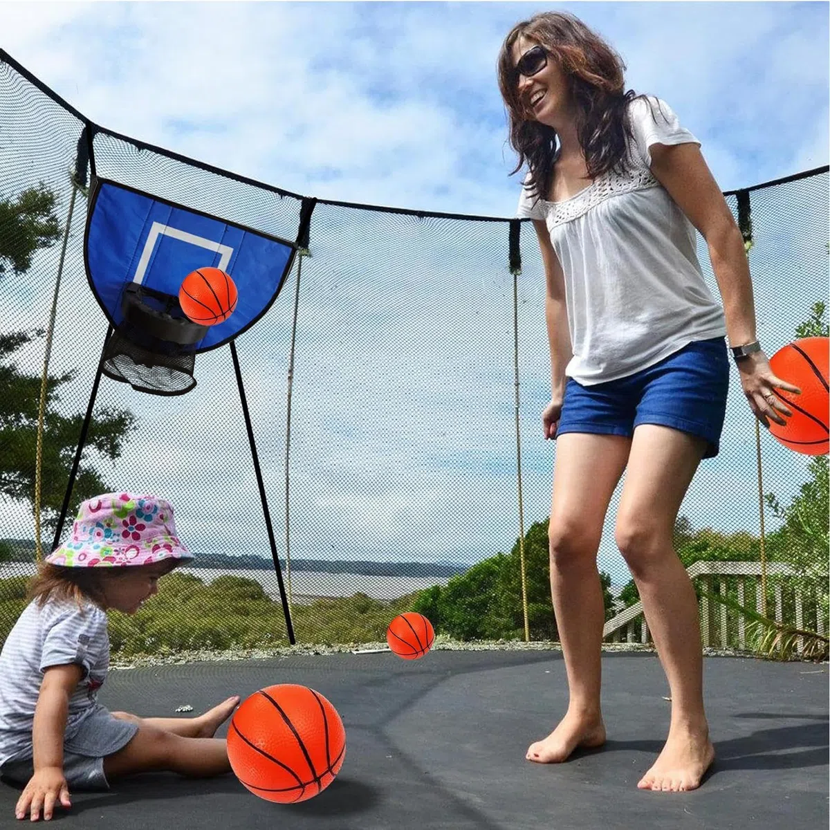 Canestro da basket per trampolino, 40 cm, regolabile, con 4 palline e pompa inclusa, telaio per trampolino, set da basket in PVC, per divertimento parco giochi per bambini, intrattenimento fitness in