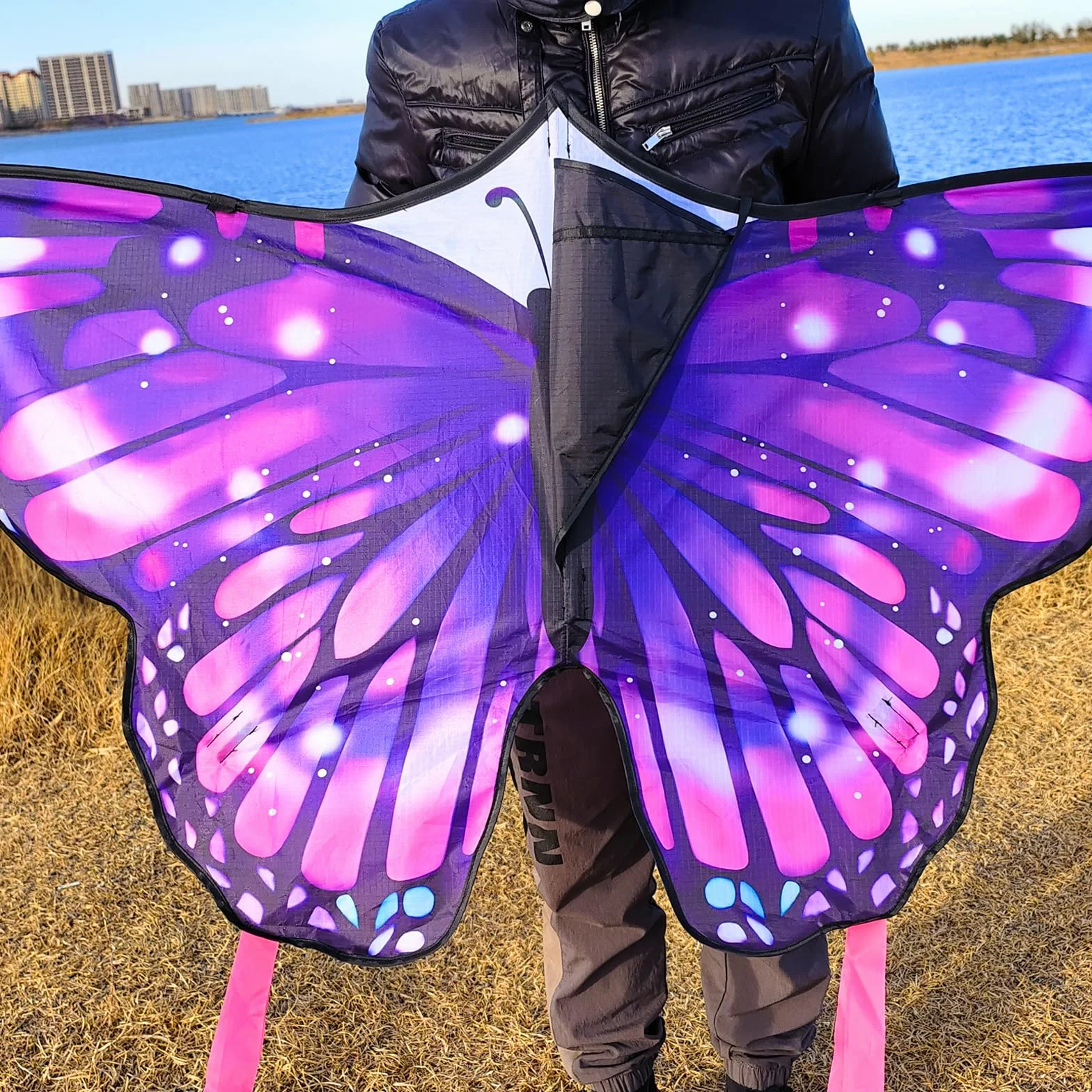 Aquilone a farfalla viola per bambini dai 4 agli 8 e agli 8 anni e adulti facile da volare, 140 x 71 cm, grande aquilone per esterni, parco o spiaggia.