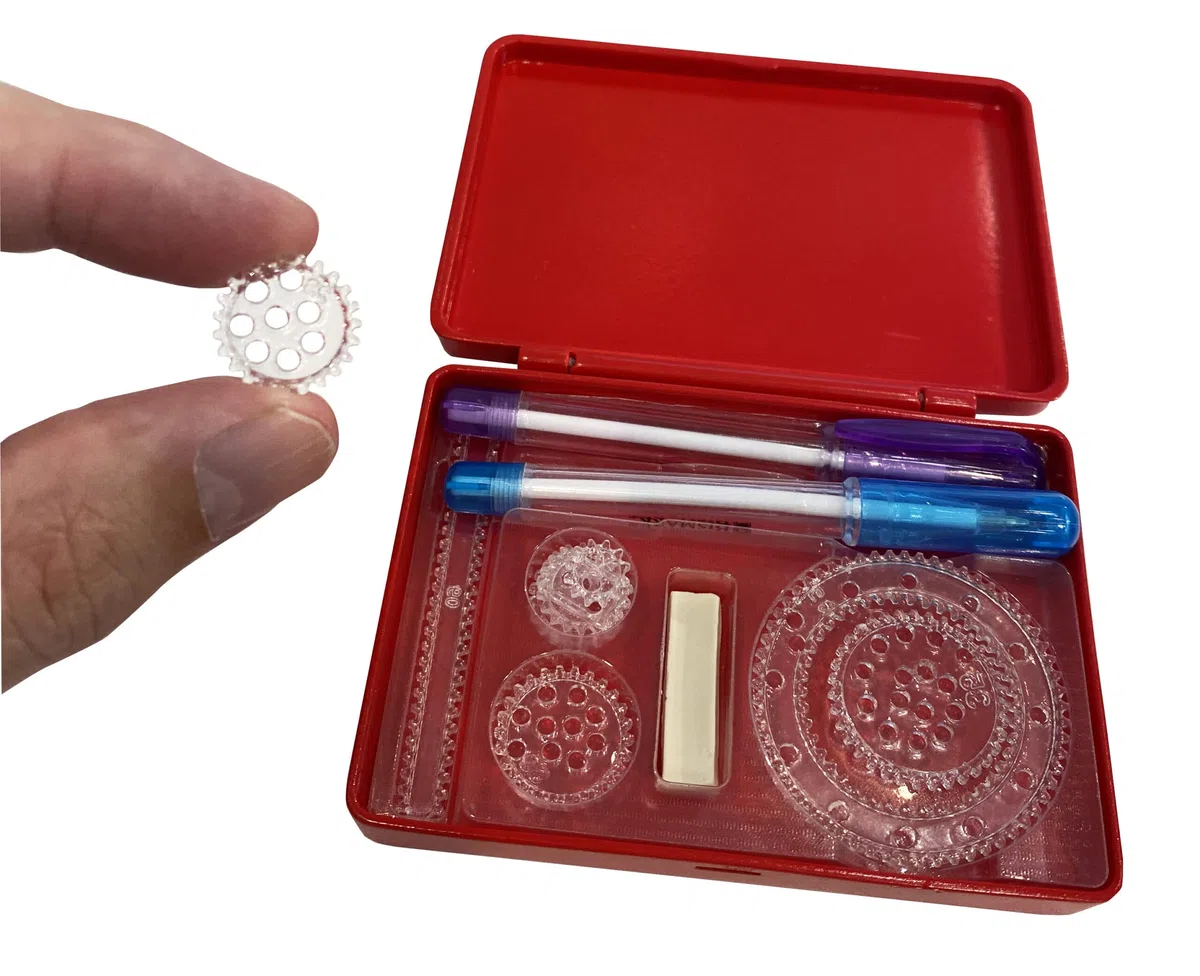 Worlds Smallest Lo spirografo originale con 6 ruote