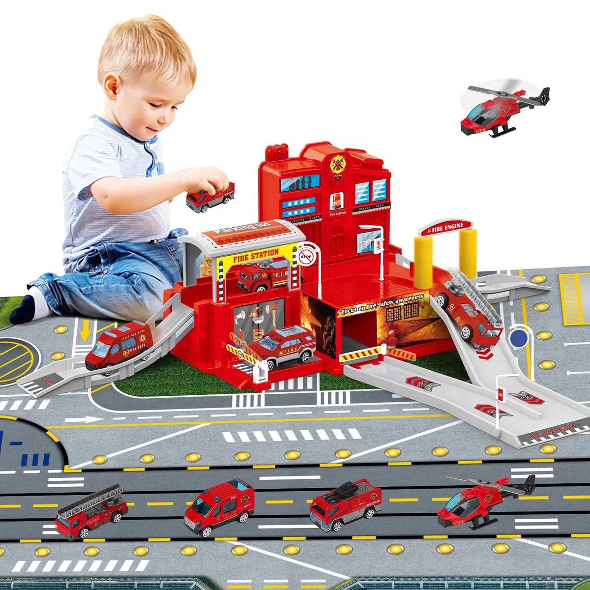 deAO Stazione dei Pompieri della Città con Autopompa, Elicottero, Edificio per Uffici dei Vigili del Fuoco, Set di Giocattoli per Bambini con Scheda di Gioco per Bambini e Bambine dai 3+ Anni in su