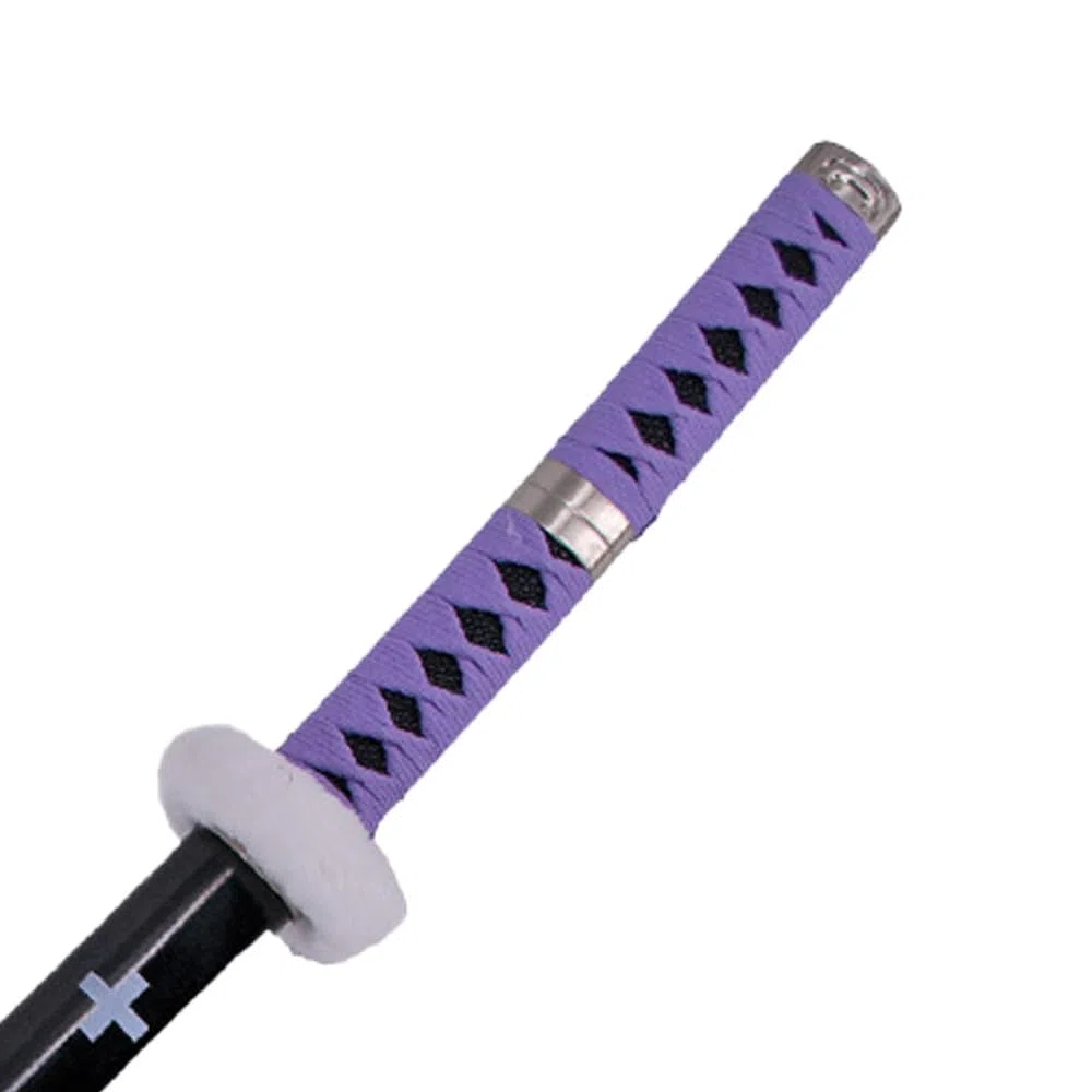 Katana S5017 di Trafalgar Law di One Piece, replica non ufficiale, lama in acciaio nero da 102 cm, impugnatura con avvolgimento marrone chiaro e tsuba rivestita in velluto, con supporto. Rif. S5017