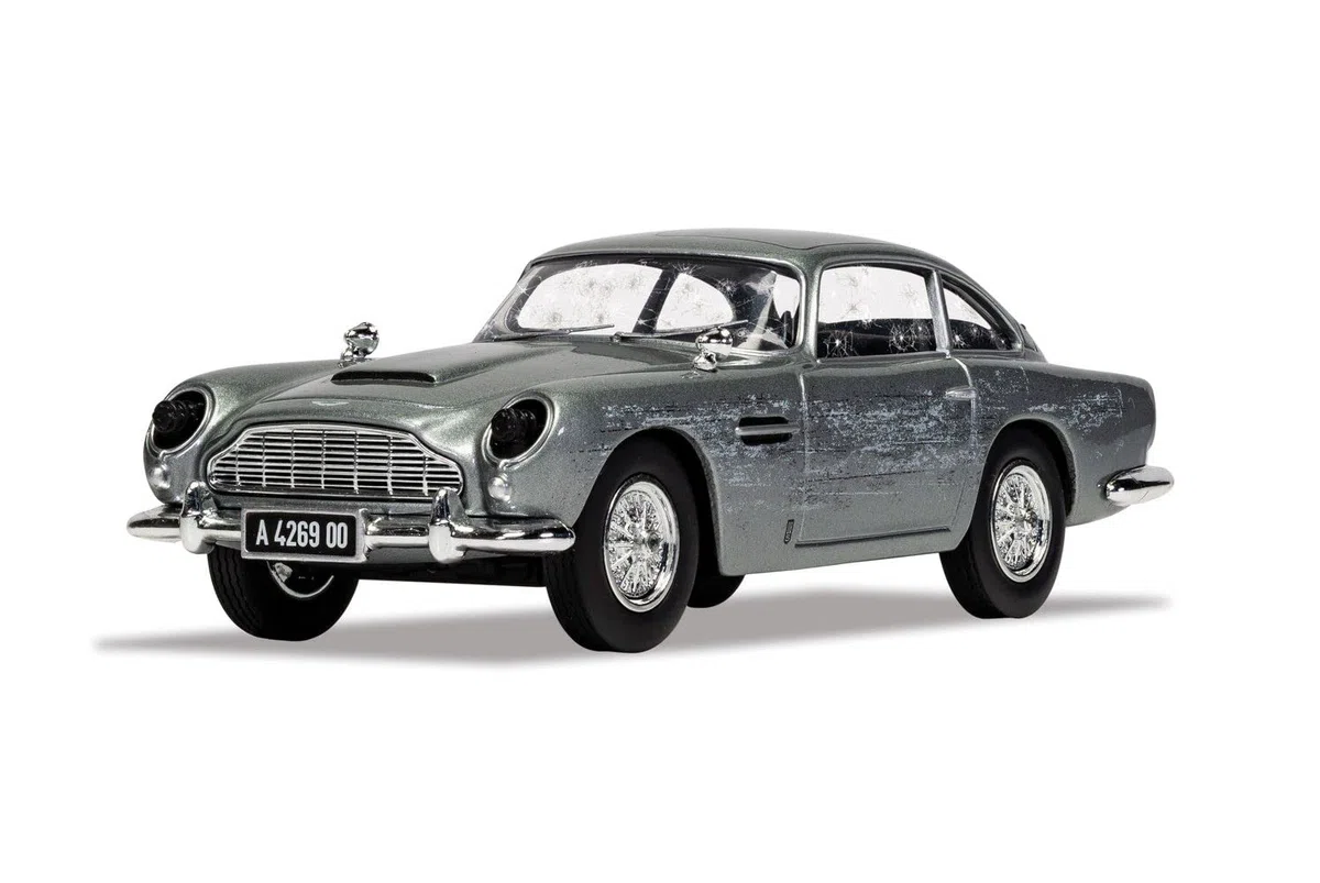 Corgi CC04314 James Bond, Aston Martin DB5, No Time To Die, Grigio, 20.32 x 10.16 x 10.16 cm
