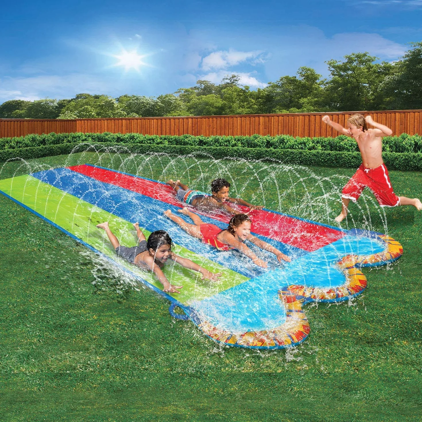 BANZAI Scivolo d'acqua triplo Racer, lunghezza: 4,9 m, larghezza: 208,3 cm, giocattolo gonfiabile per esterni