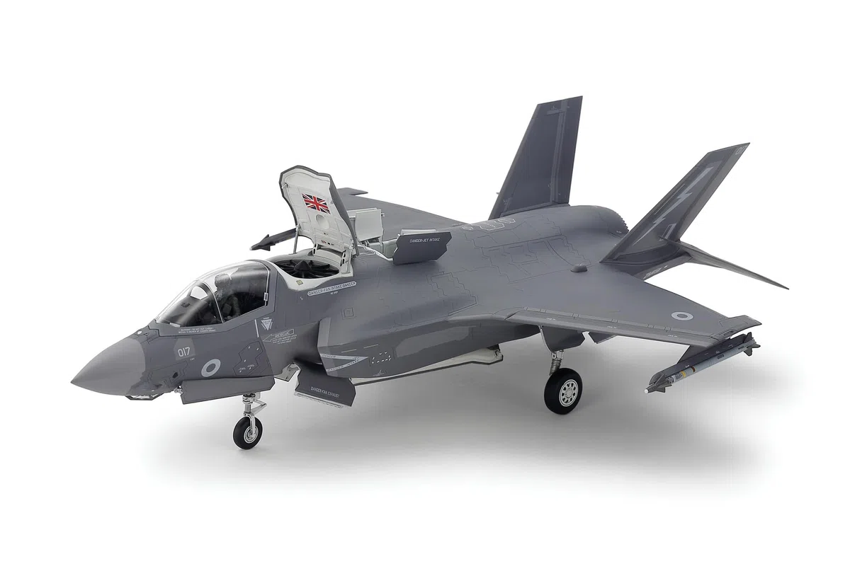TAMIYA 60793 1:72 F-35B Lightning II – riproduzione fedele all'originale, kit di costruzione in plastica, fai da te, modellini, assemblaggio, non verniciato