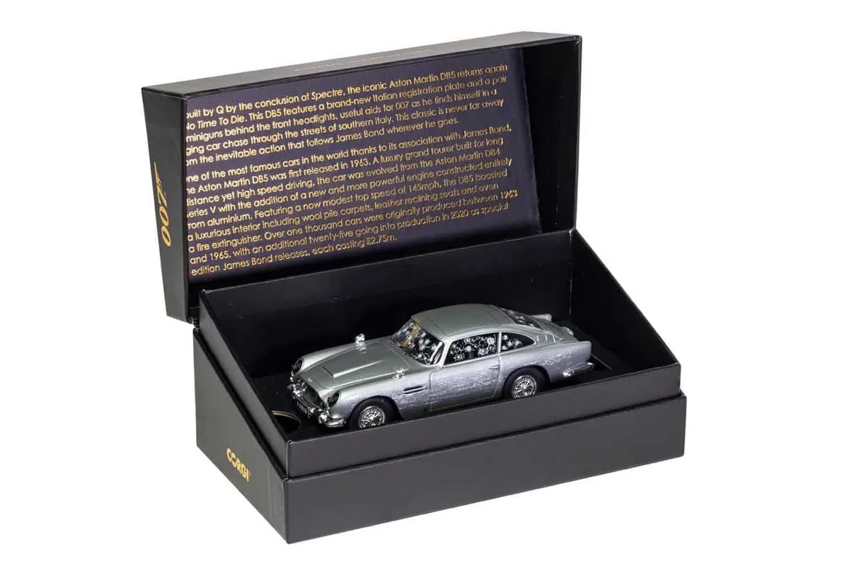 Corgi CC04314 James Bond, Aston Martin DB5, No Time To Die, Grigio, 20.32 x 10.16 x 10.16 cm