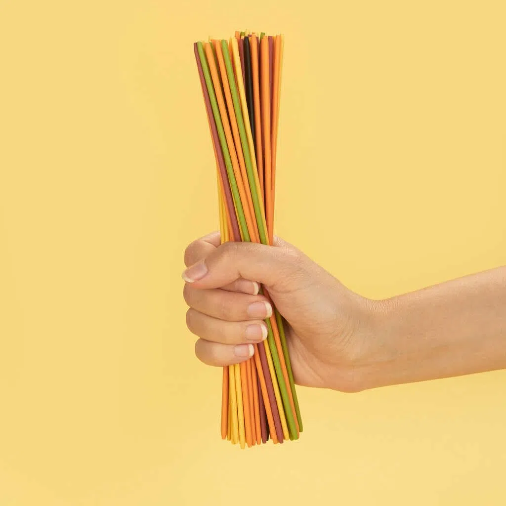 Balvi Gioco da Tavolo Mikadetti Gioco di abilità Mikado in Versione Spaghetti Bamboo