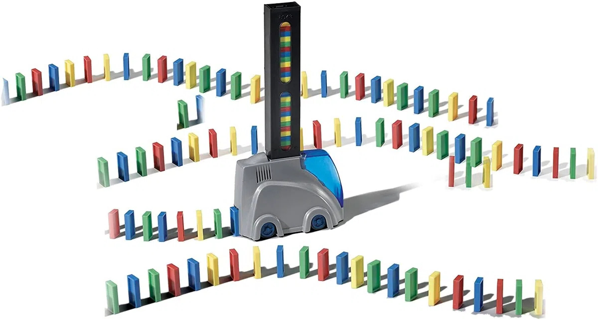 DOMINO EXPRESS - Track Creator + 400 Dominos - Gioco di costruzione per 1 giocatore e +- Effetti Speciali - Cascate Abbottonate - Gioco Domino per bambini dai 6 anni - Crea il tuo viaggio