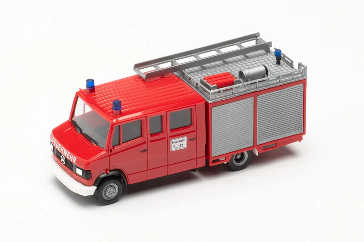 Herpa Basic modello di camion Mercedes-Benz T2 LF 8/6 "vigili del fuoco", in scala 1:87, modello base economico, tedesco, statuetta plastica