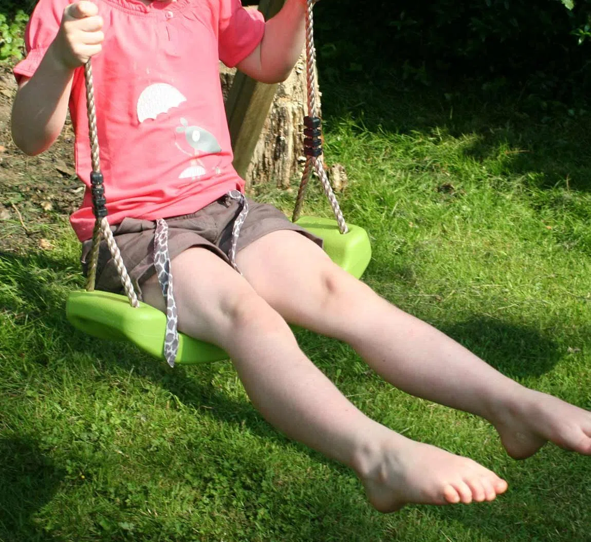 Garden Games Altalena in plastica di prima scelta per bambini (verde mela)