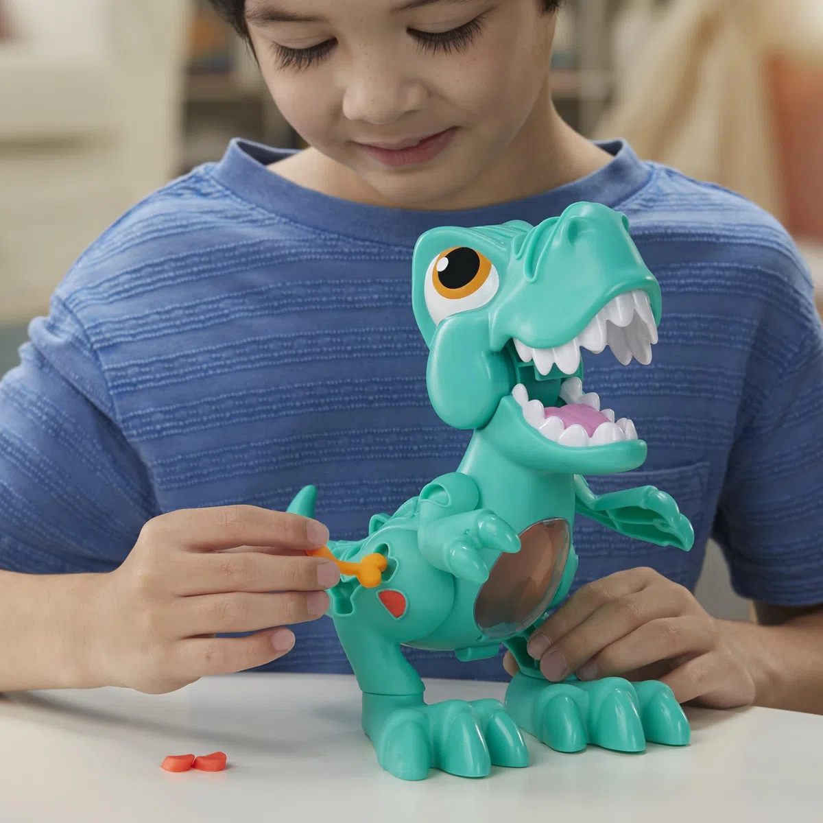 Play-Doh Dino Crew Crunchin' T-Rex Toy for Kids 3 Years and Up with Dinosaur Sounds and 3 Eggs