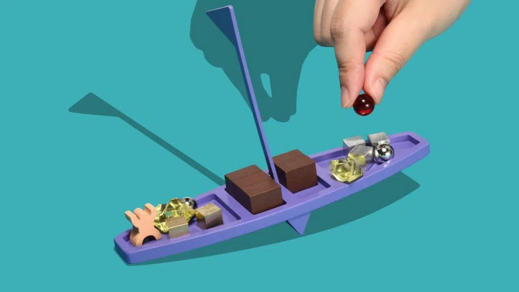 Viking See-Saw, Gioco da Tavolo per 2-4 Giocatori, Durata 10 Minuti, Tambù Games. Controlla il peso dei tuoi oggetti e depositali in equilibrio sulla Drakkar