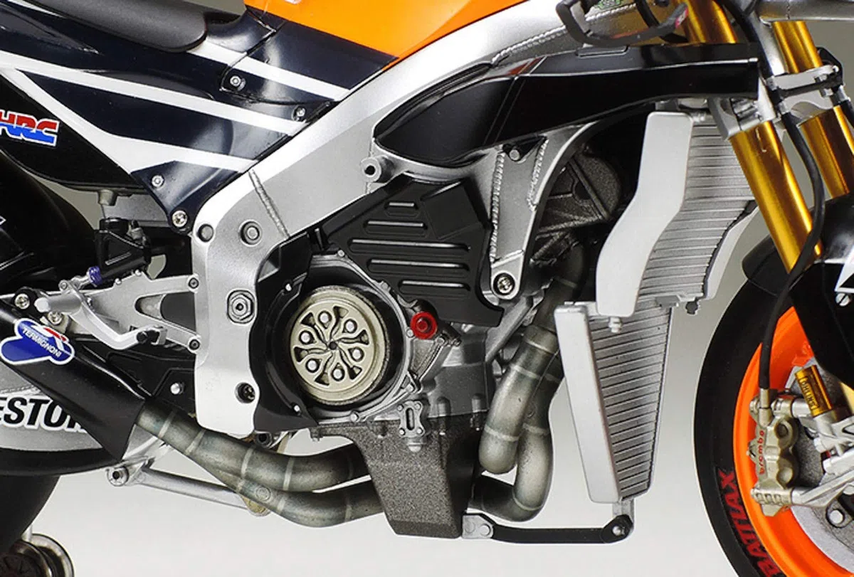 Tamiya 14130 Modellino di Repsol Honda RC213V '14 in Scala 1: 12