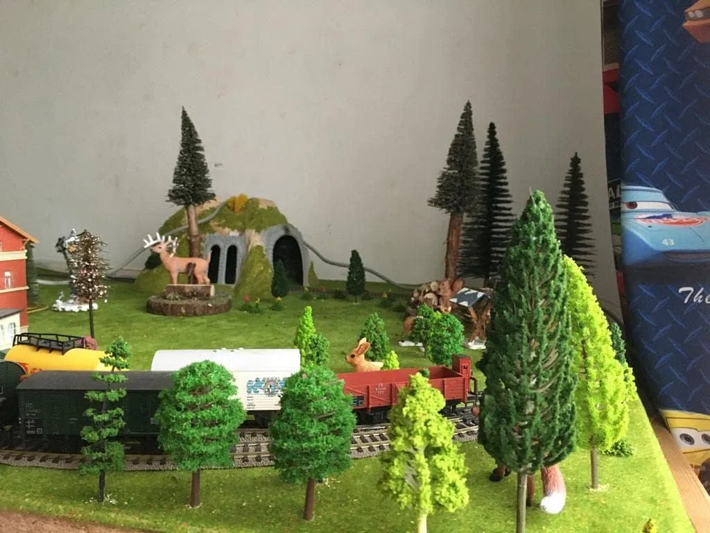 Modello Misto Alberi, 70 pz, 4-16 cm, Animali del Bosco Miniatura, Alberi Finti Diorama, Modello Treno Scenery, per Progetti Senza Basi, Paesaggio DIY, Paesaggi in Miniatura
