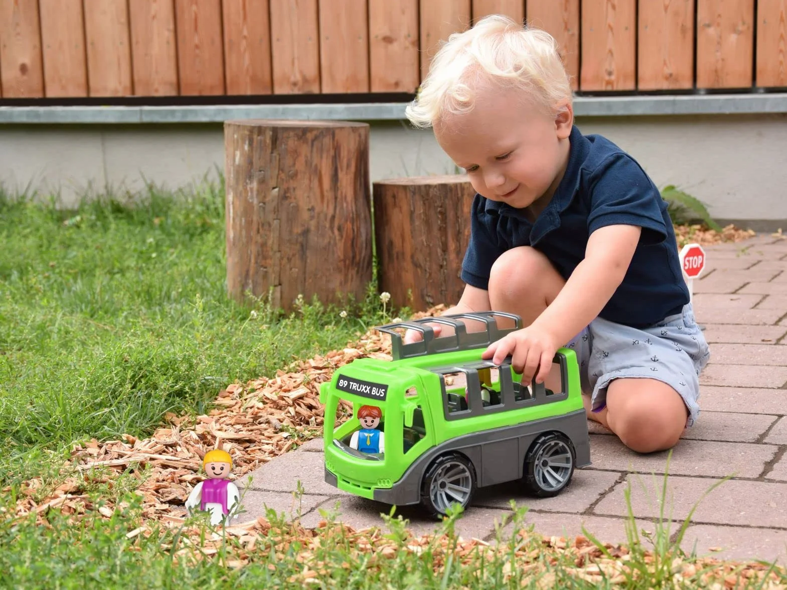 LENA - Truxx Allenatore Autobus Veicolo Giocattolo per 2+ Anni Bambini, Verde/Grigio