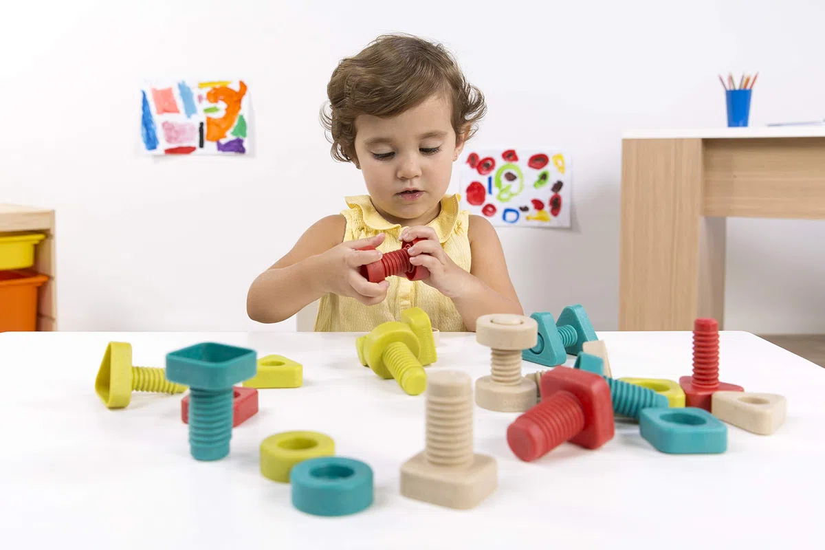Miniland Eco Dadi & Bulloni con attività - STEM, Geometrico, Forme, Coordinamento Visivo Motorio, Altamente Resistente