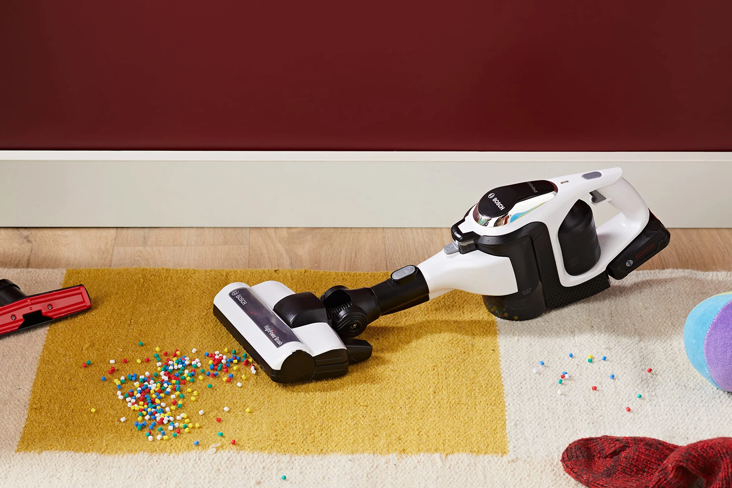 Theo Klein 6812 Aspirapolvere Bosch Unlimited, Aspirapolvere a batterie con Funzione di aspirazione e Sonora, Dimensioni: 16 cm x 16 cm x 80 cm, Giocattolo per Bambini a Partire dai 3 Anni di età