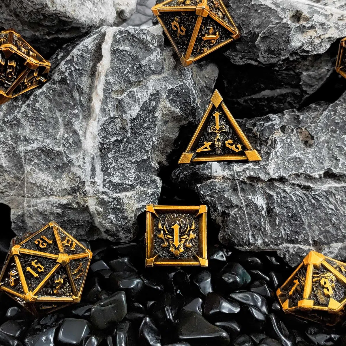 ORUZA Set di 7 dadi in metallo DND, dadi poliedrici D&D, dadi da gioco in metallo, per dungeon e dragon, RPG MTG TTRPG Pathfinder, giochi da tavolo (oro vecchio)