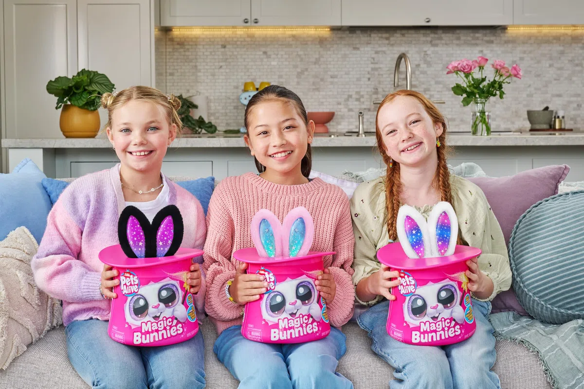Pets Alive Magic Bunnies di ZURU Peluche magico elettronico e interattivo a sorpresa (Black Bunny)