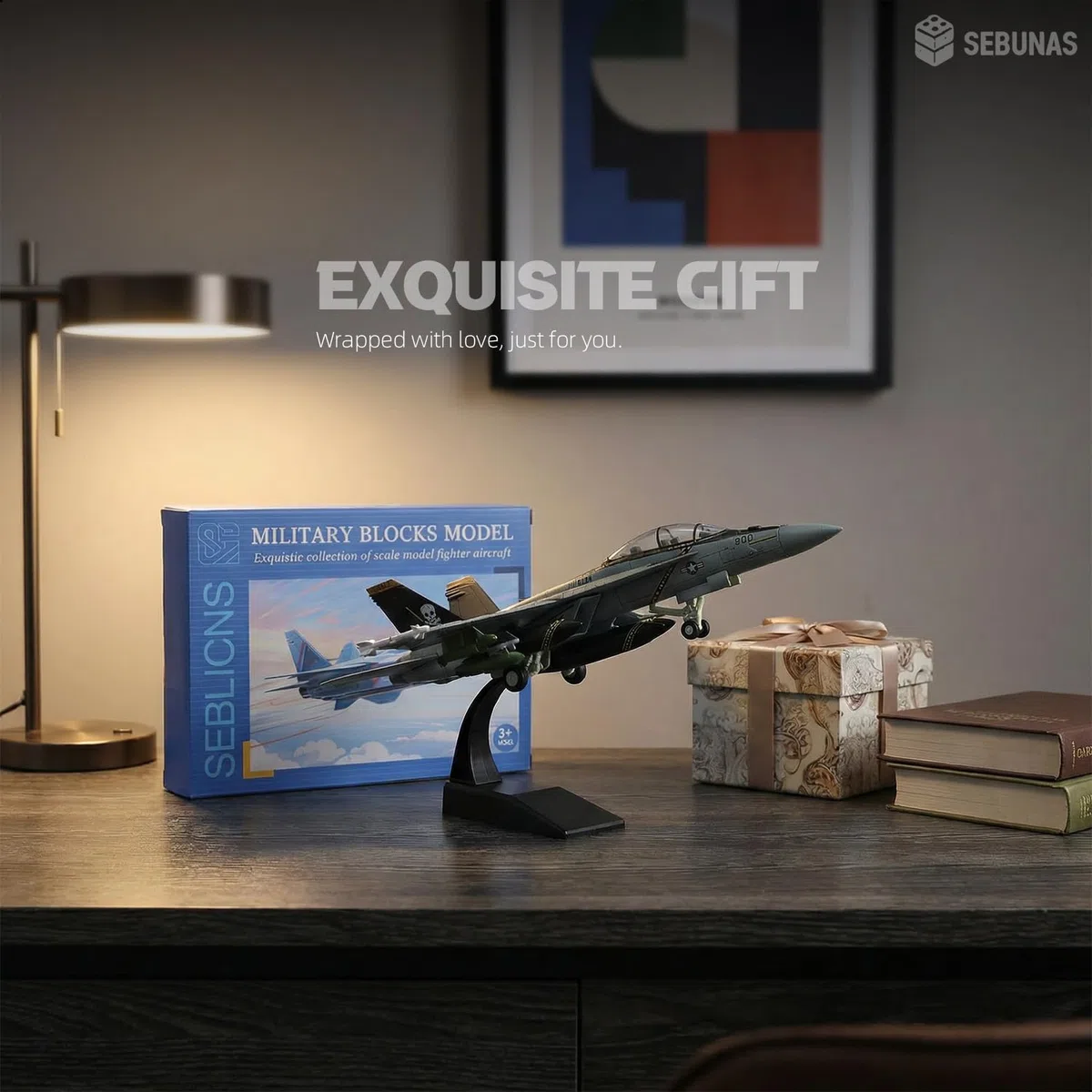 Kit di montaggio rapido in scala 1:72 F-18 Jolly Rogers Fighter Jet, in plastica, divertente giocattolo di montaggio di aeroplani, con supporto, regalo per bambini, adatto per regali di Natale