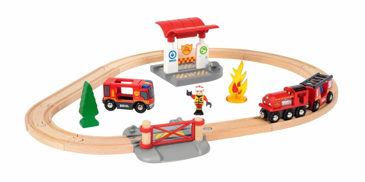 BRIO World - Set Ferrovia dei Vigili del Fuoco, Set Costruzioni Trenino in Legno, Giocattolo per Bambino e Bambina 3+ Anni