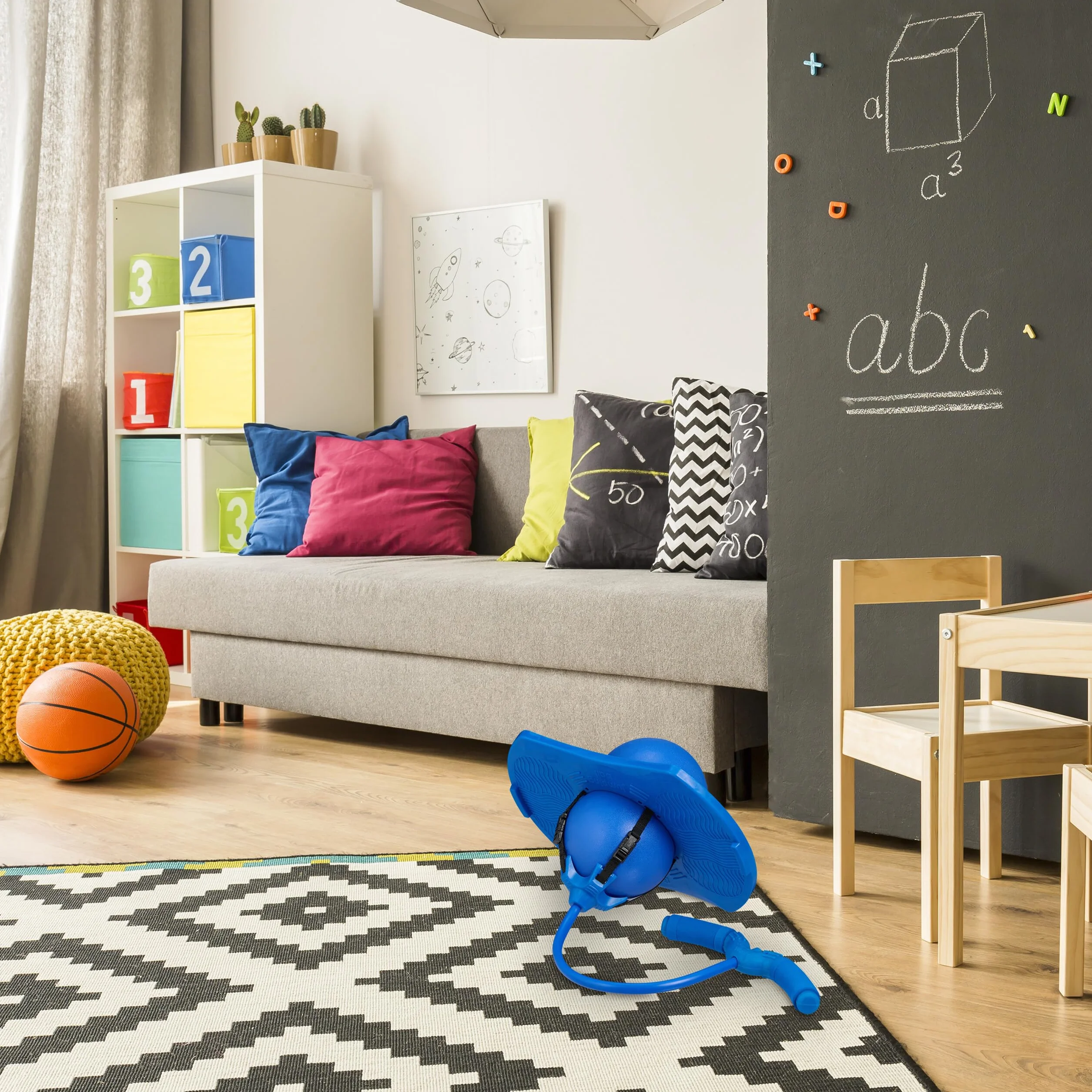 Relaxdays Salterello per Bambini, Pogo Stick con Palla Salta-Salta e Manici, 100 kg, 74x39x29 cm, Gioco da Esterno, Blu