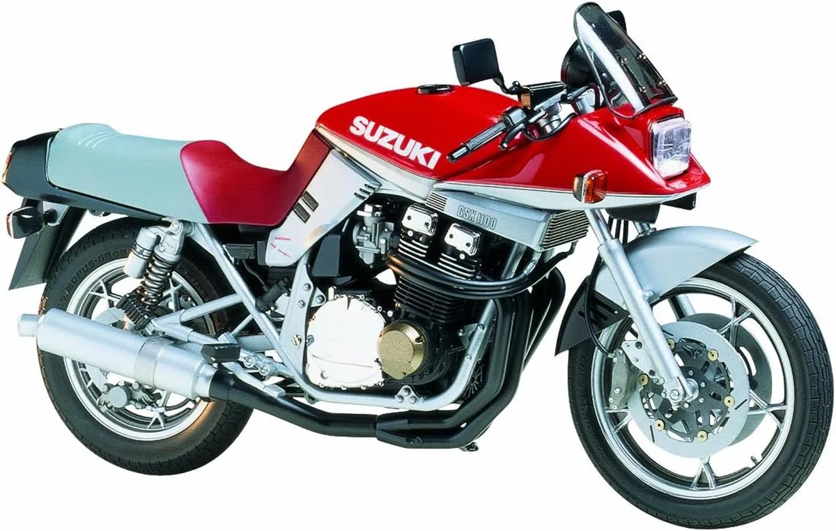 Tamiya 300014065-1:12 Suzuki GSX1100 Katana Custom Tuned, Rosso, Nero, Argento