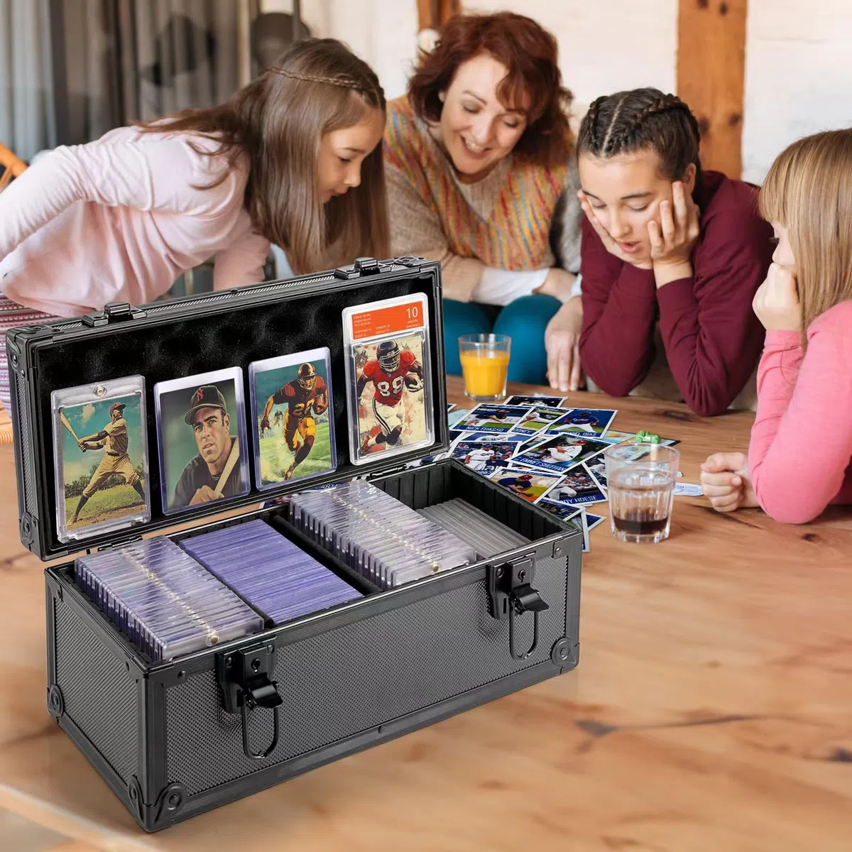 Scatola Porta Top Loader, Valigetta Carte Gradate con Lucchetti a Chiave, Trading Card Holder Box per 300+ Top Loaders, 76 One Touch (35pt), 48 PSA/GMA, 43 CSG, 41 SGC, 36 HGA