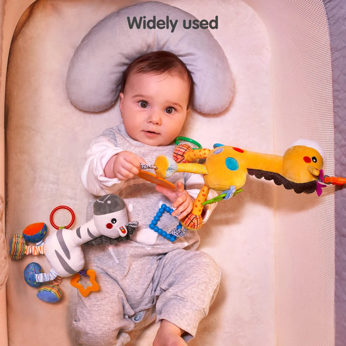 TUMAMA Giochi Neonato 0-12 Mesi - Sonaglio Neonato Peluche, 2 Pezzi Peluche di Giraffa Zebra per Buttafuori, Seggiolino Auto e Carrozzina, Regalo Giochi per 0+ Mesi Bambini