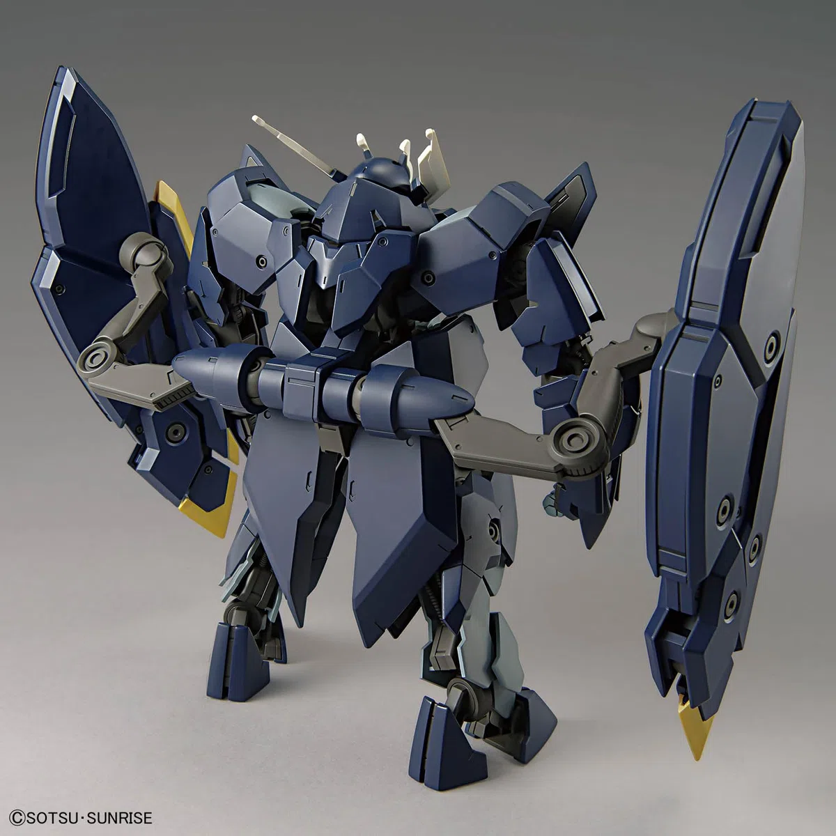 Bandai Spirits HG Mobile Suit Gundam Gundam Zagan - Tuta per orfani a sangue di ferro, scala 1:144, modello in plastica con codice colore