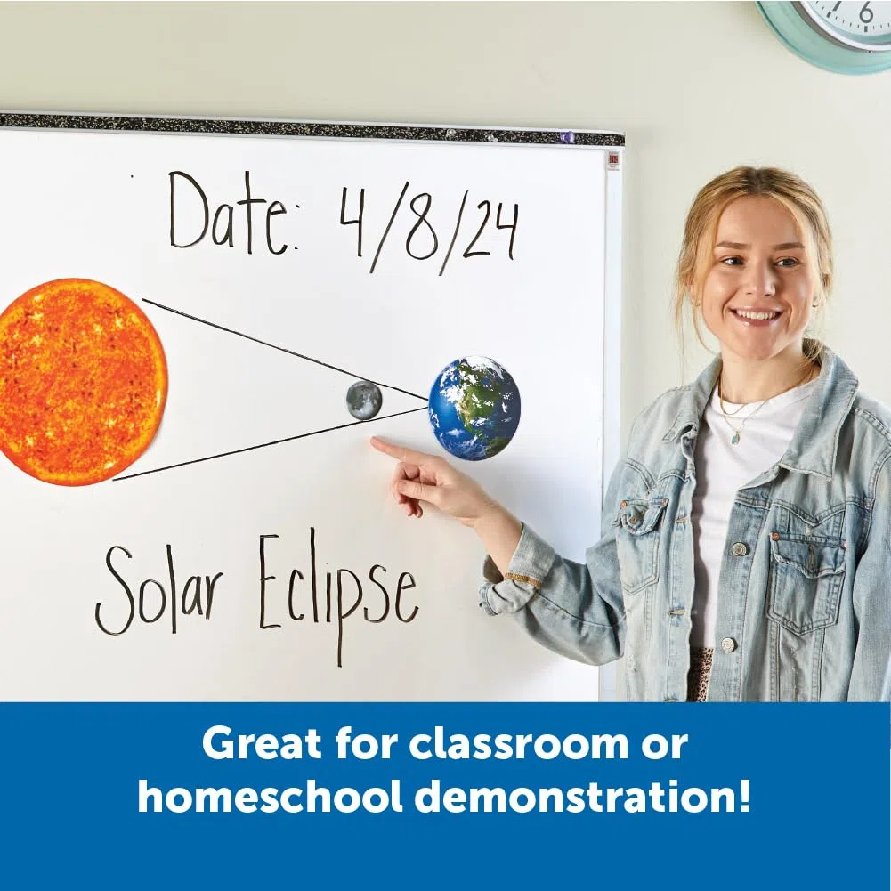 Learning Resources Giant Magnetic Solar System Set Magnetico Educativo con Pianeti Sole Luna e Fascia Asteroidi per Bambini 5+ Gioco STEM Spazio Regalo Natale Scuola