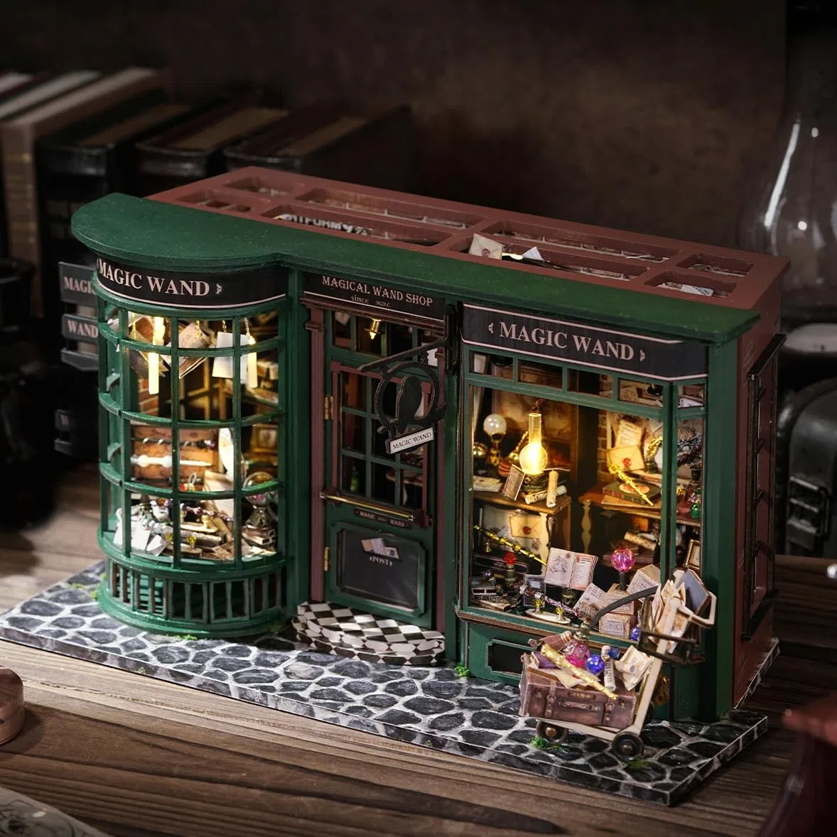 CUTEROOM Kit per casa delle bambole in miniatura fai-da-te, kit modello di casa delle bambole in legno da costruire per adulti, kit regalo per casa in miniatura magica