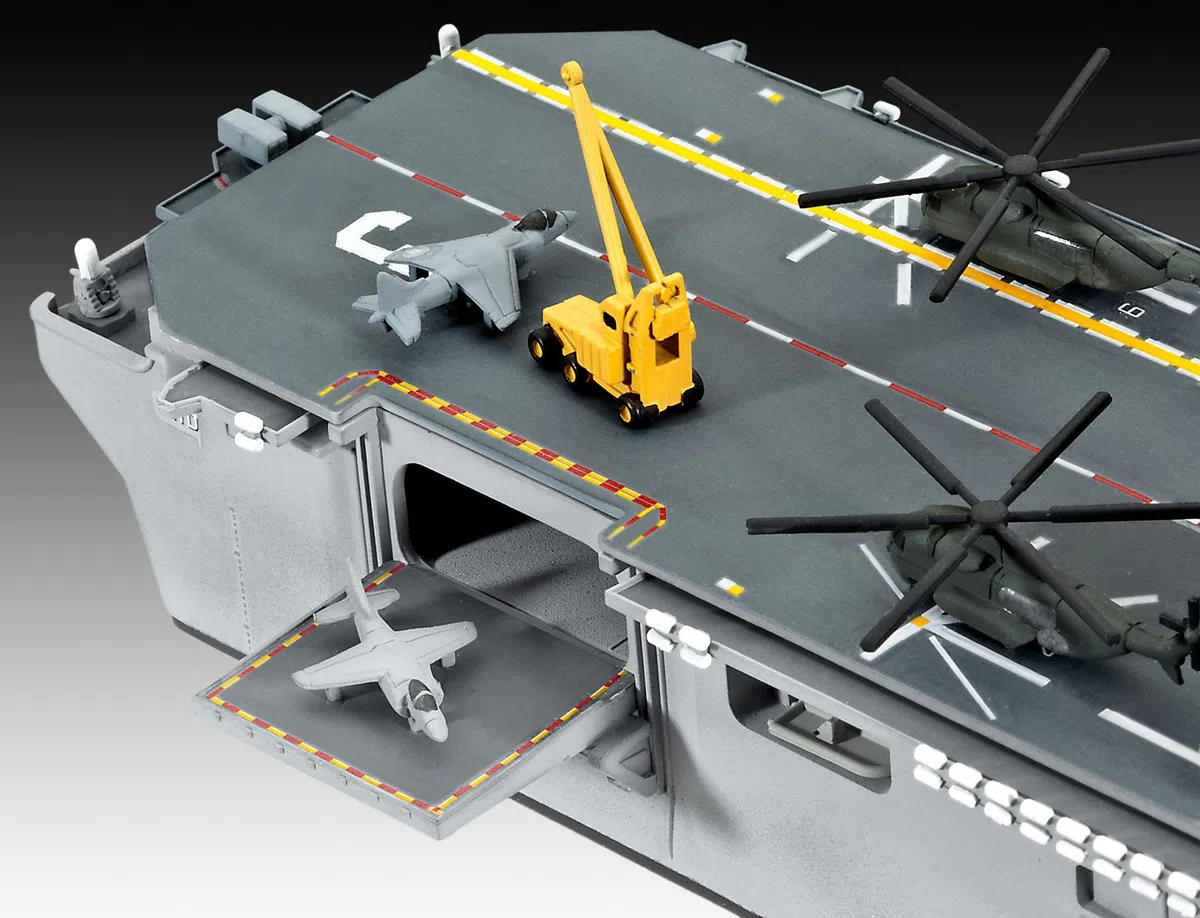 Revell Tescoma US Navy Assault Carrier Wasp Class