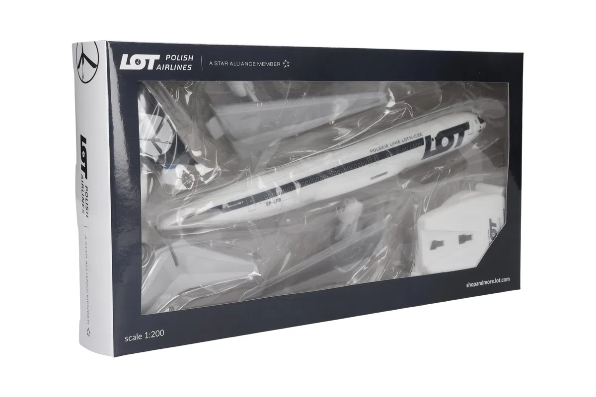 Herpa modello di aereo LOT Polish Airlines Boeing 767-300, in scala 1:200 - Snap-Fit, pezzo da collezione, miniatura deco, statuetta con supporto in plastica