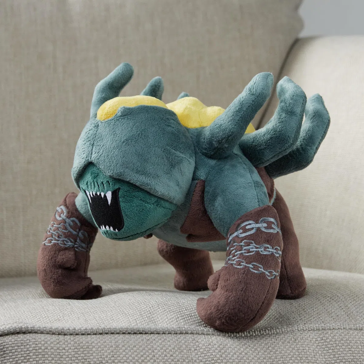 Numskull Peluche Ufficiale Destiny 2 Golgoroth – Giocattolo da Collezione del Raid Caduta del Re – Merchandising del Gioco Destiny 2