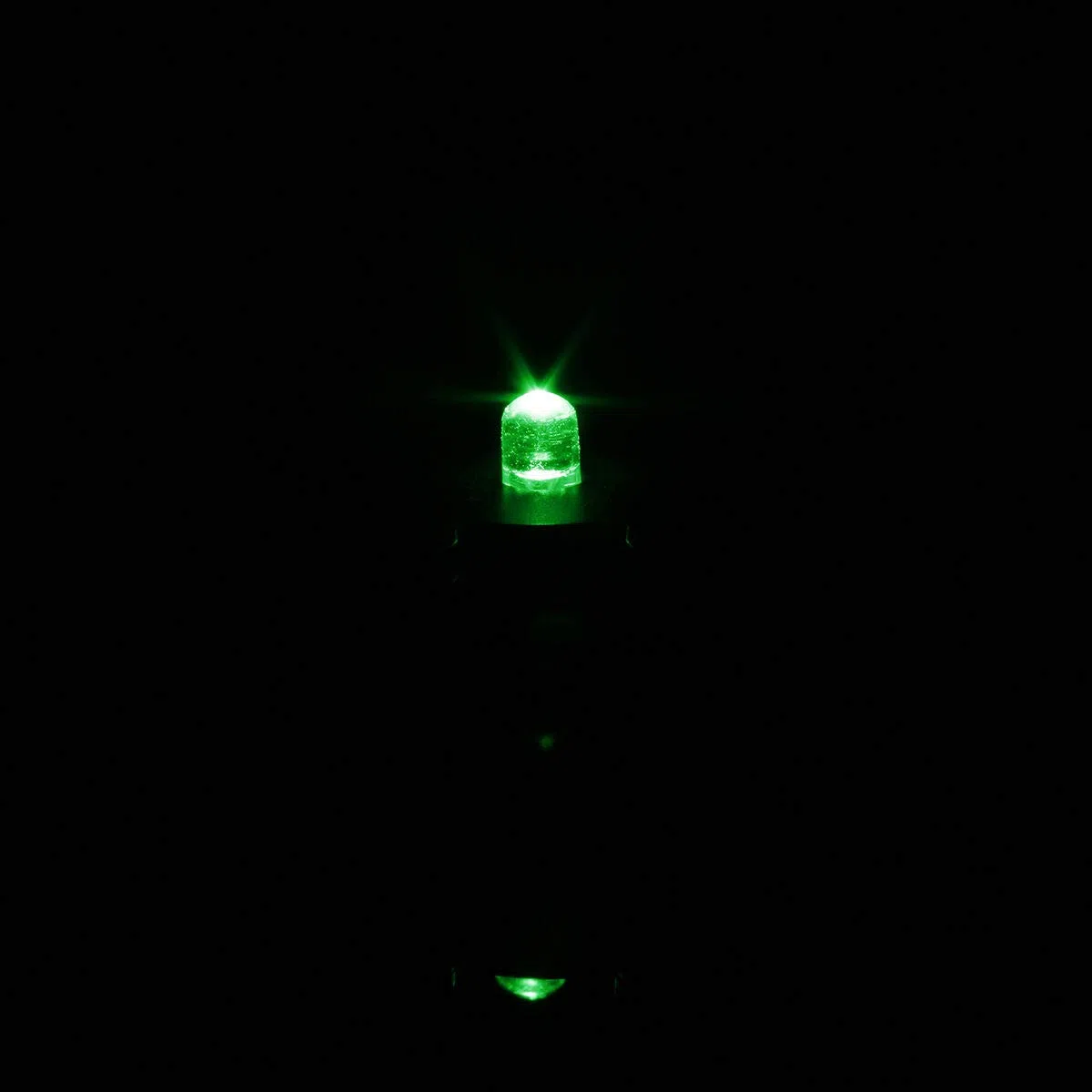 Bandai Model Kit Hobby Gunpla Gundam LED, Set of 2 Green LEDs