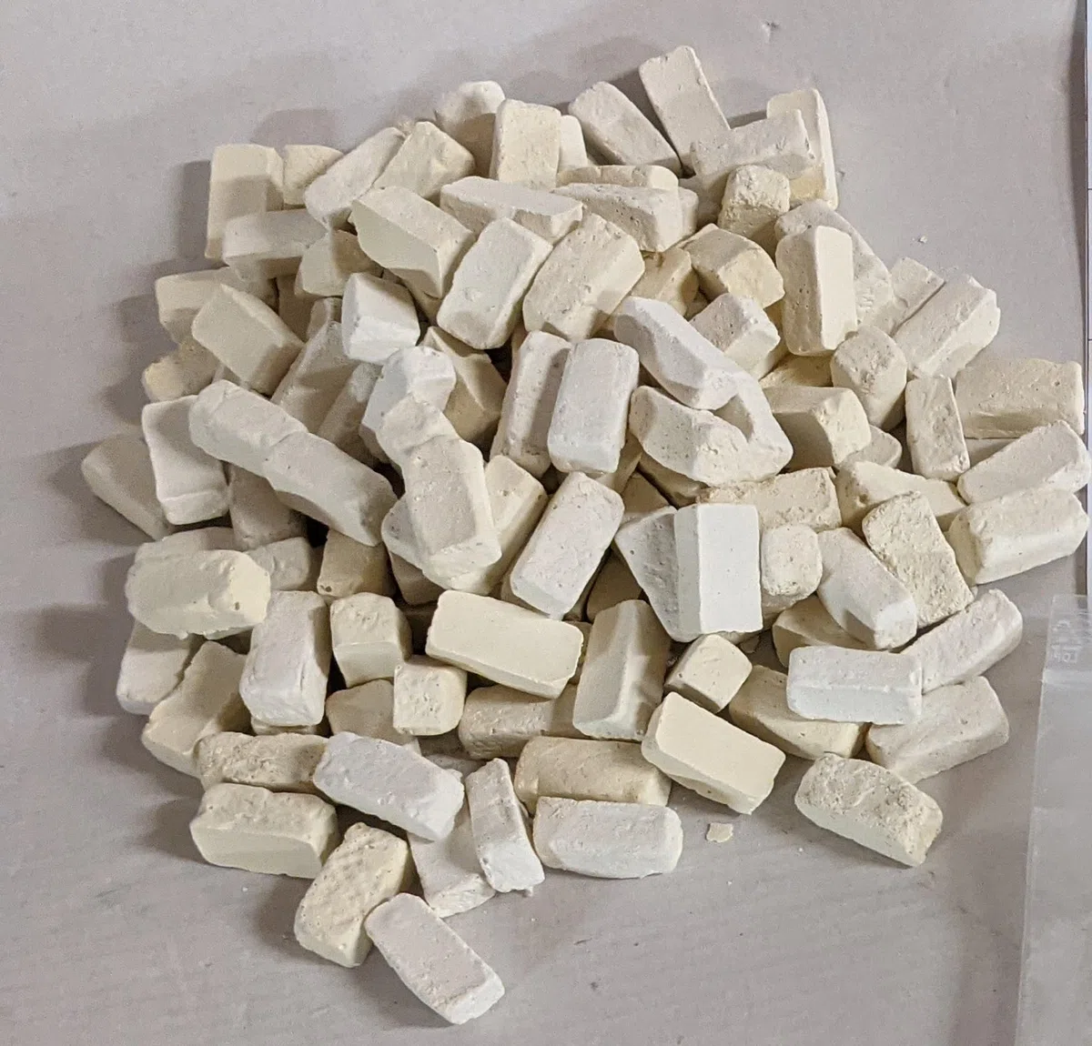 150 mattoncini rettangolari, color sabbia (ocra)