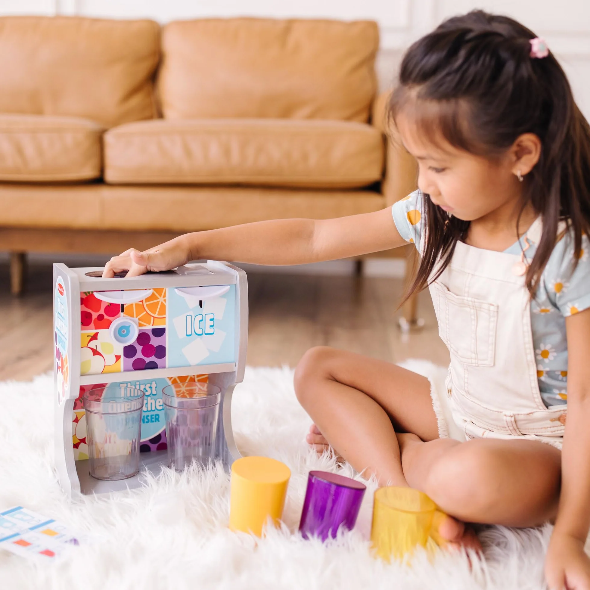 Melissa & Doug Distributore di Bevande in Legno con Bicchieri, Inserti con succhi, cubetti di Ghiaccio (10 Pezzi) Dispenser Dissetanti - Certificati FSC