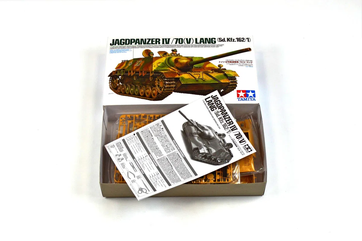 Tamiya Kit Modello -Carrello Armada Jagdpanzer IV / 70V Lang SD.Kfz.162/1 - Scala 1:35 - TA35340