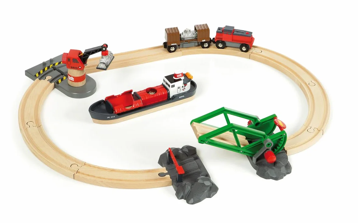 Brio World - Set Servizio Ferroviario Portuale | Pista In Legno Per Bambini | Treno Brio Bambini 3 Anni O Più | Idee Regalo | Regalo 3 Anni