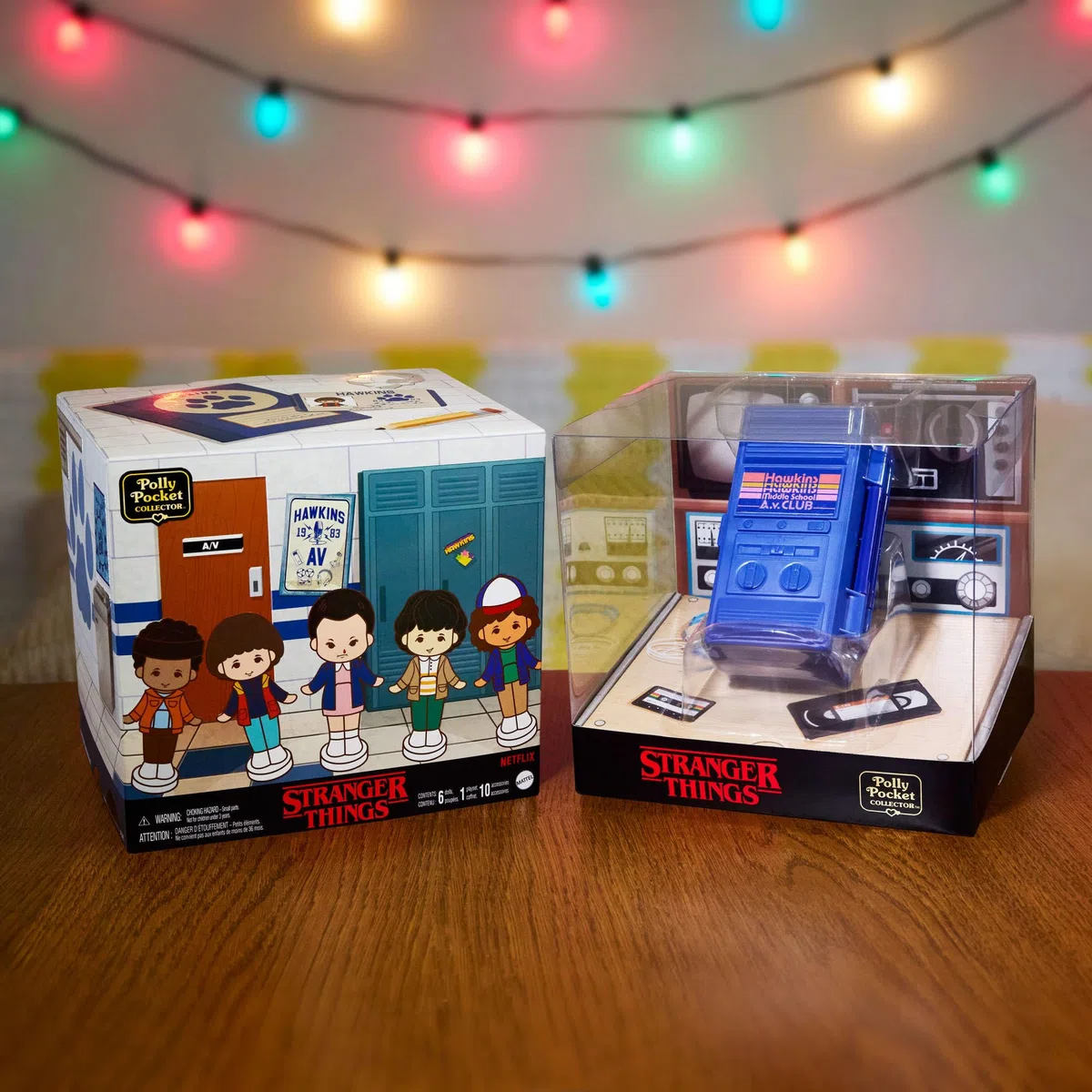 Polly Pocket Stranger Things - Cofanetto Walkie Talkie, playset edizione speciale da collezione con 6 bambole dei personaggi della serie e 10 accessori inclusi, giocattolo per bambini, 4+ anni, HWP22