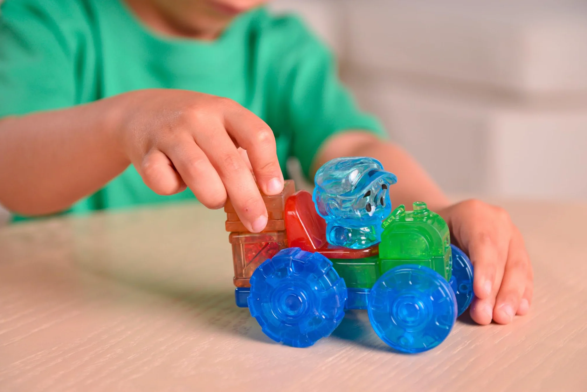 Jelly Blox - Set Fattoria - 18 blocchi inclusi - Set di costruzioni per bambini dai 2 anni - Esperienza sensoriale con blocchi estensibili, morbidi e flessibili - Trattore e Animali