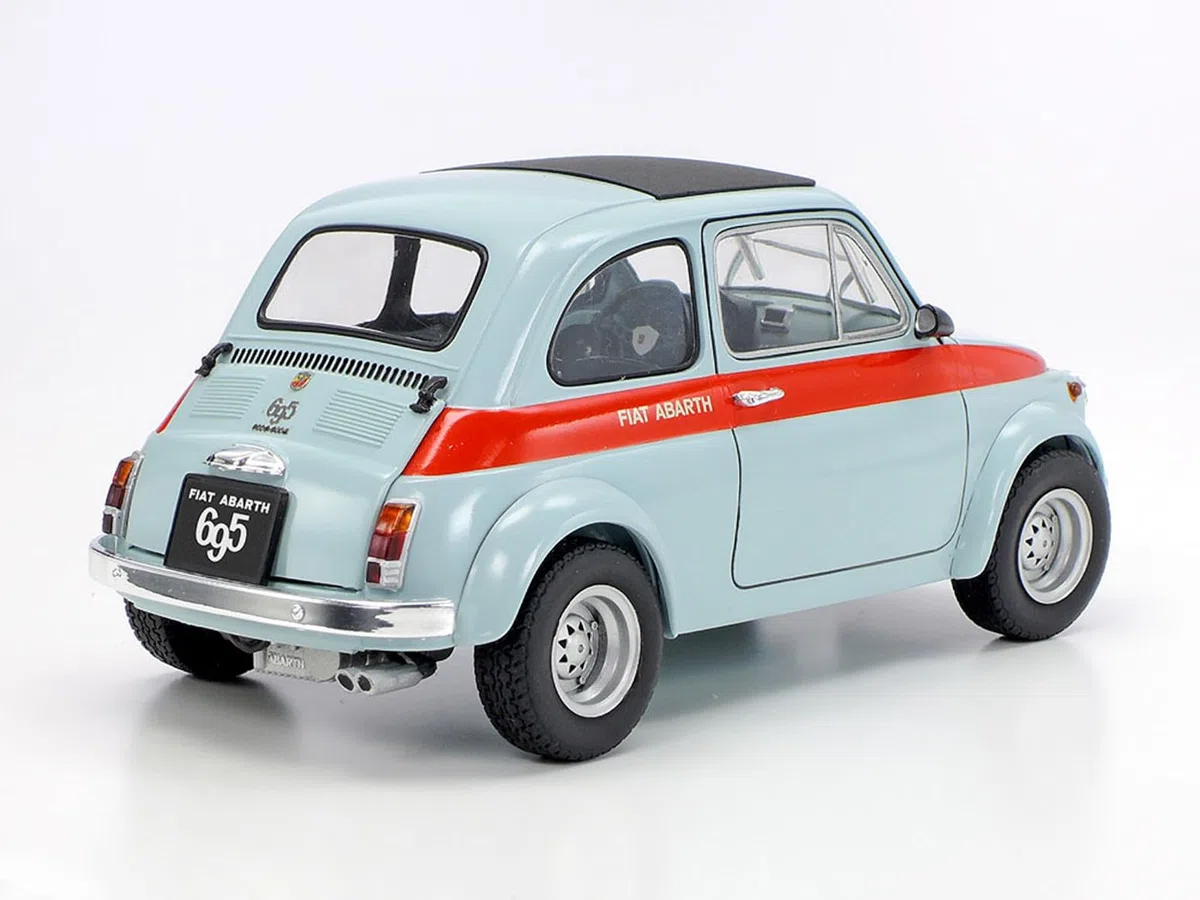 TAMIYA 24173 1:24 FIAT Abarth 695 SS - Kit di Costruzione in Plastica, Hobby, Artigianato, Modellismo