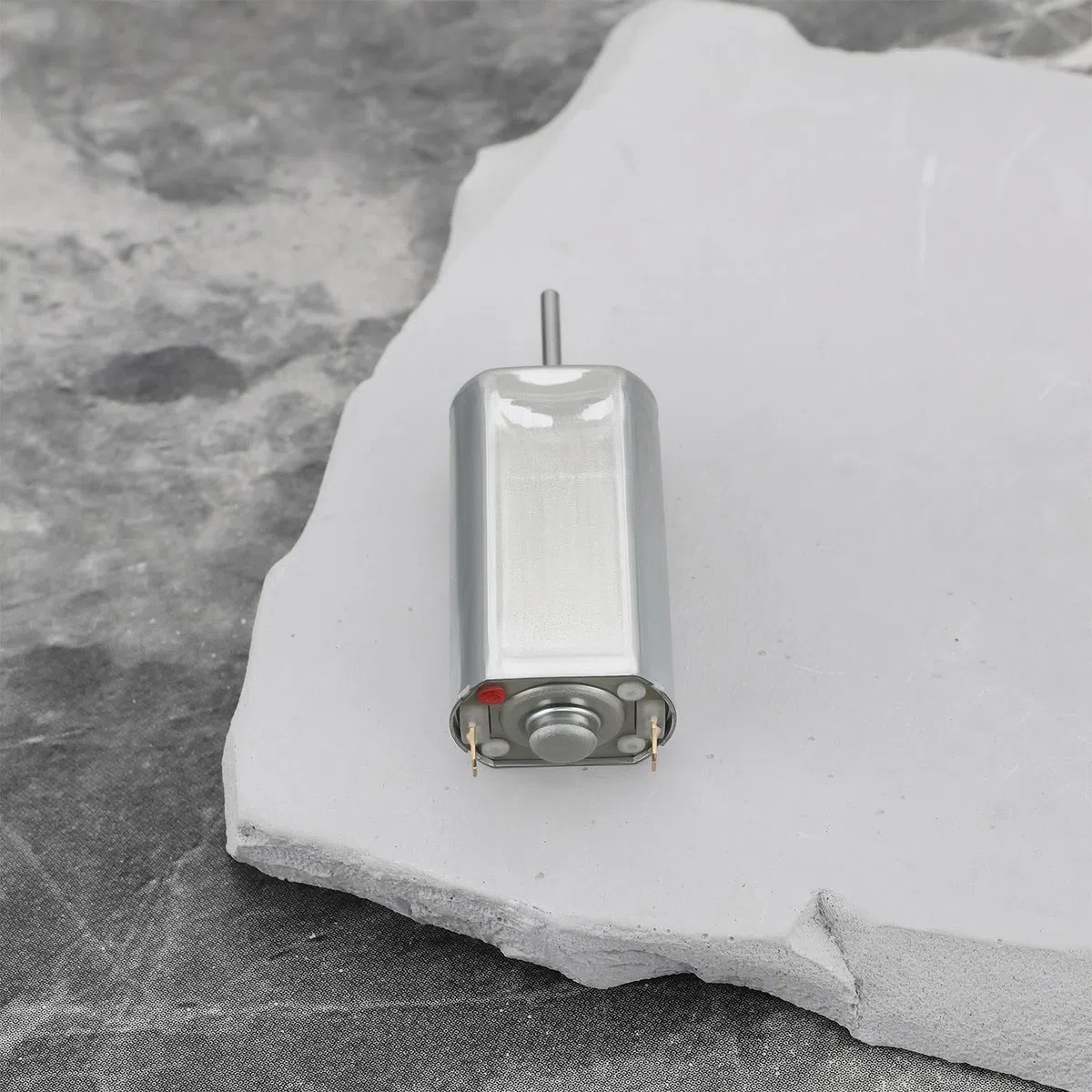 ECSiNG 5 Pezzi DC 6V-9V 050 Motore Giocattolo Muto Ad Alta Velocità Micro Mini Motore 14000 RPM Parte Di Ricambio FF-050SK-11170 Adatto Per Mini Ventilatore Giocattolo Elettrico Auto Ecc.
