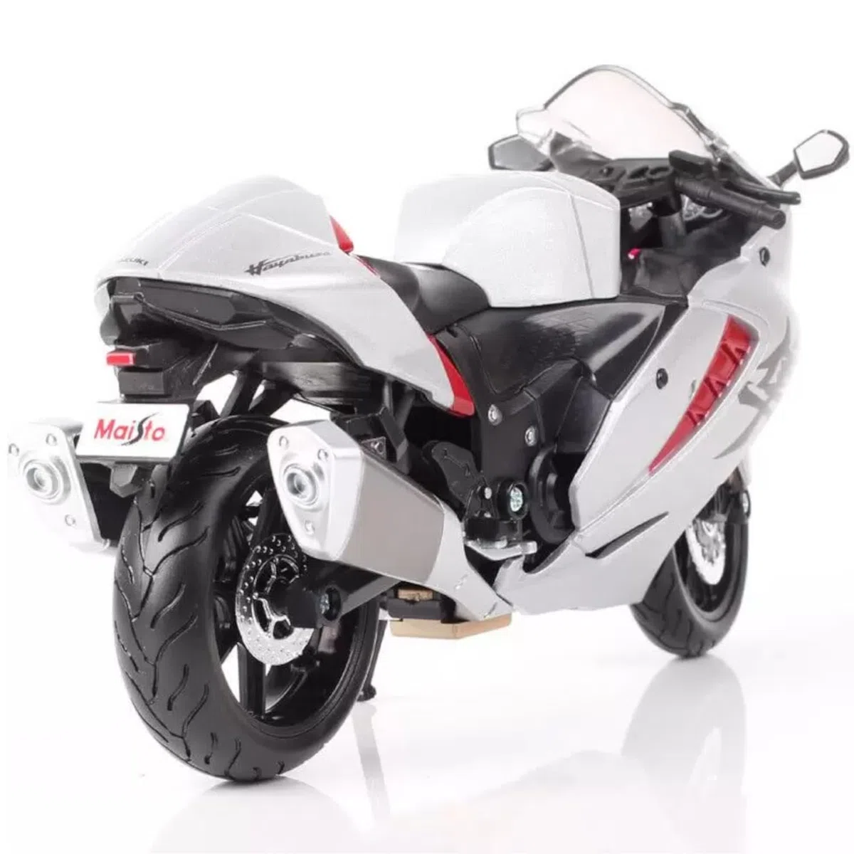 10-21848 - Maisto - Scala 1:12 - Moto - Suzuki Hayabusa 2022 - Argento