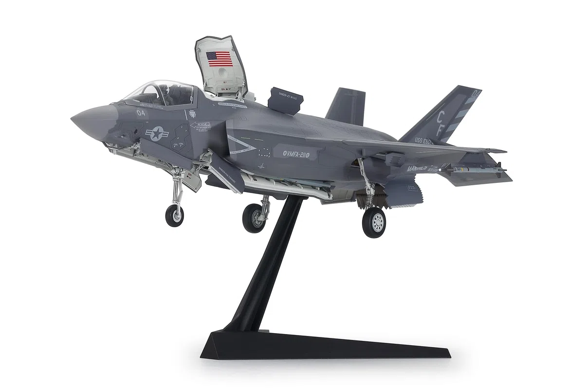 TAMIYA 60793 1:72 F-35B Lightning II – riproduzione fedele all'originale, kit di costruzione in plastica, fai da te, modellini, assemblaggio, non verniciato
