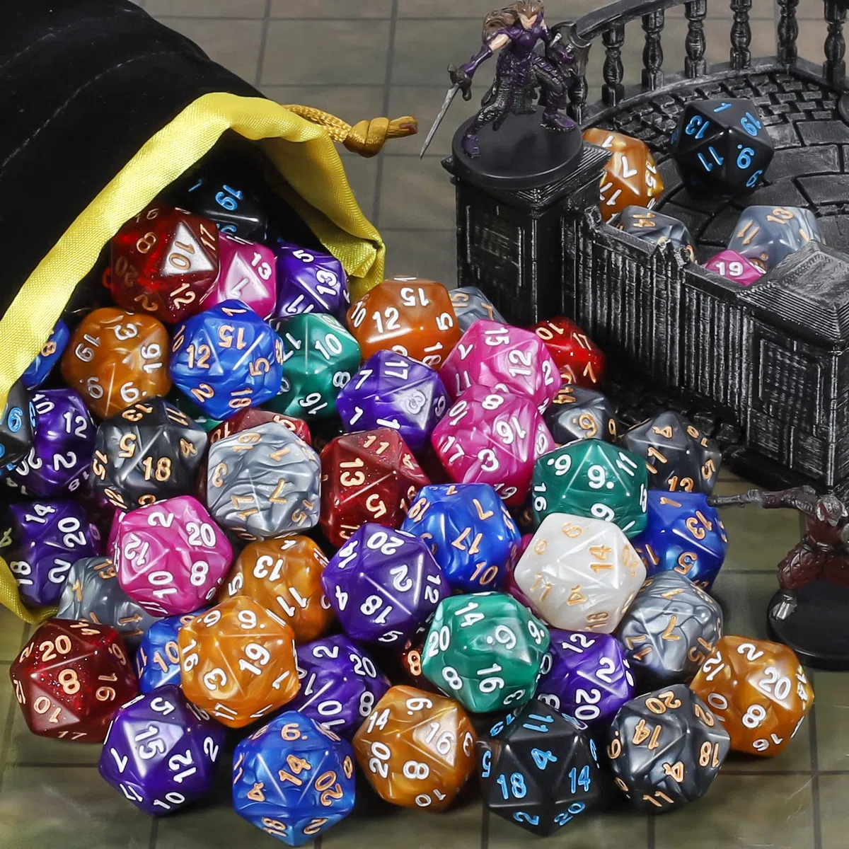 YILAIDA Set di 100 dadi poliedrici con sacchetto nero, per dungeons and Dragons Pathfinder DND RPG MTG (20 pagine)