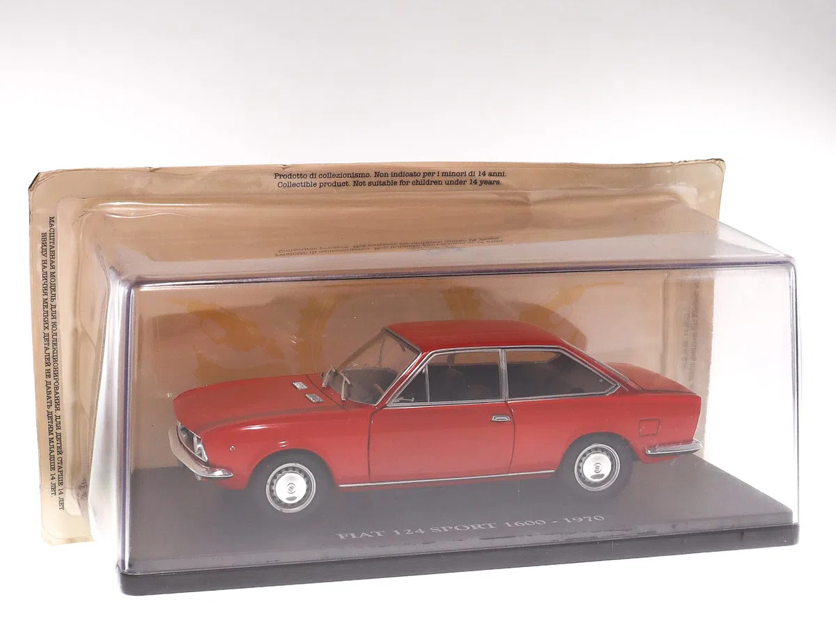 OPO 10 Modellino Auto da Collezione 1/24 Compatibile con Fiat 124 Sport 1600-1970 - VC008