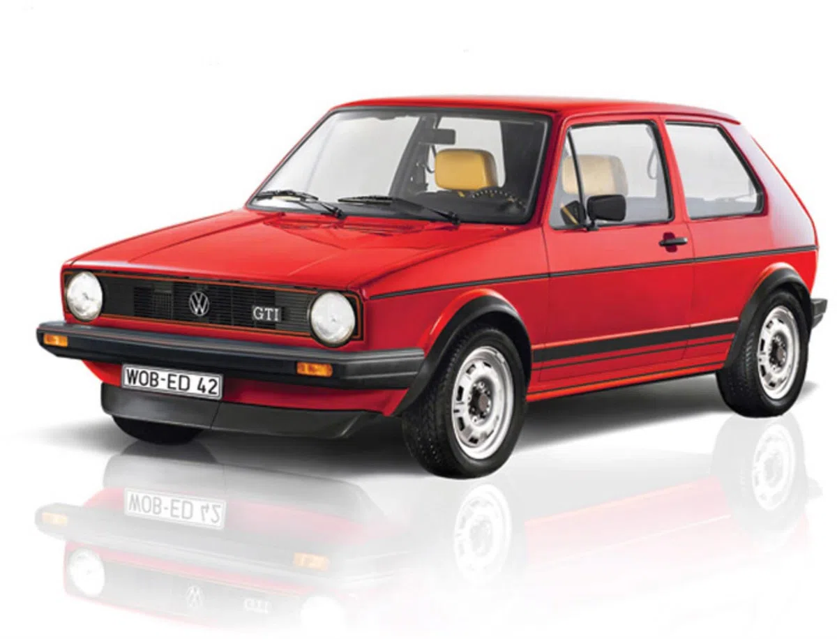 Italeri 3622 VW Golf GTI First Series 1976/79, Scala 1:24, Plastic Model Kit, Modello in Plastica da Montare, Multicolore