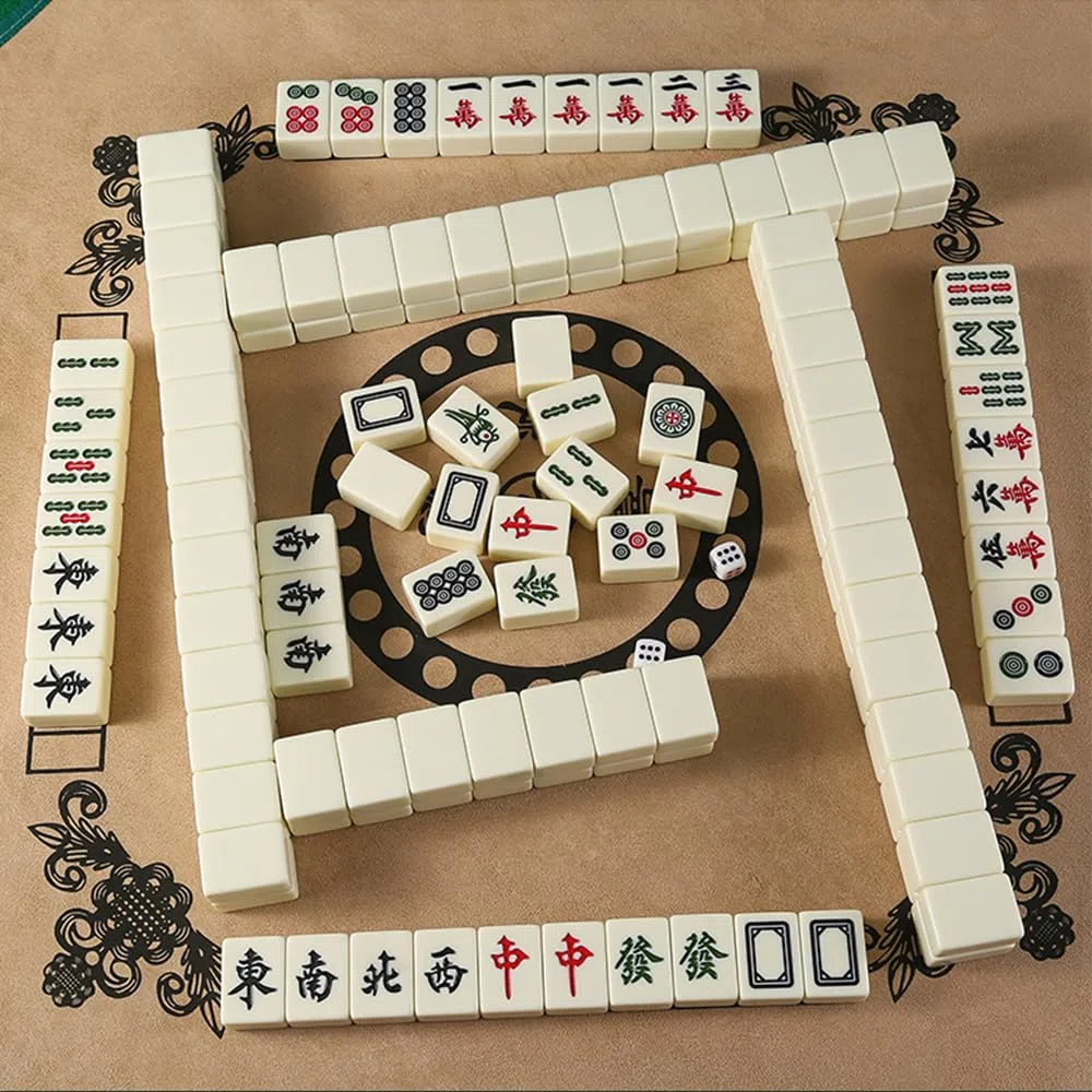 Mini Mahjong Set, Mini mahjong portatile tradizionale cinese, Gioco Majong Stones, con 144 Pezzi Mahjong, per Giochi da Viaggio in Famiglia Giocoda Tavolo Gioco da Tavolo